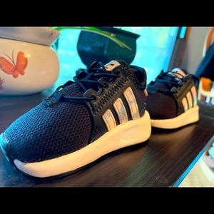 🛑Size 3 baby girls adidas LIKE NEW !!🛑